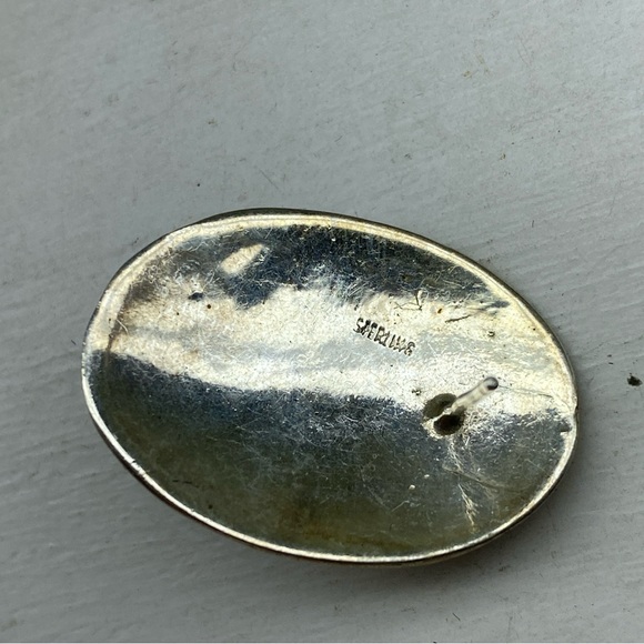 Middle Eastern Sterling Silver Hammered Sheild Earrings With Abalone Set Stones - Picture 5 of 7